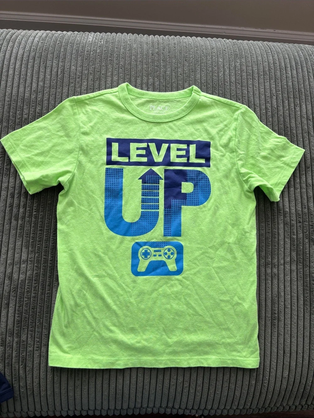 The Children's Place short sleeve graphic tee’s